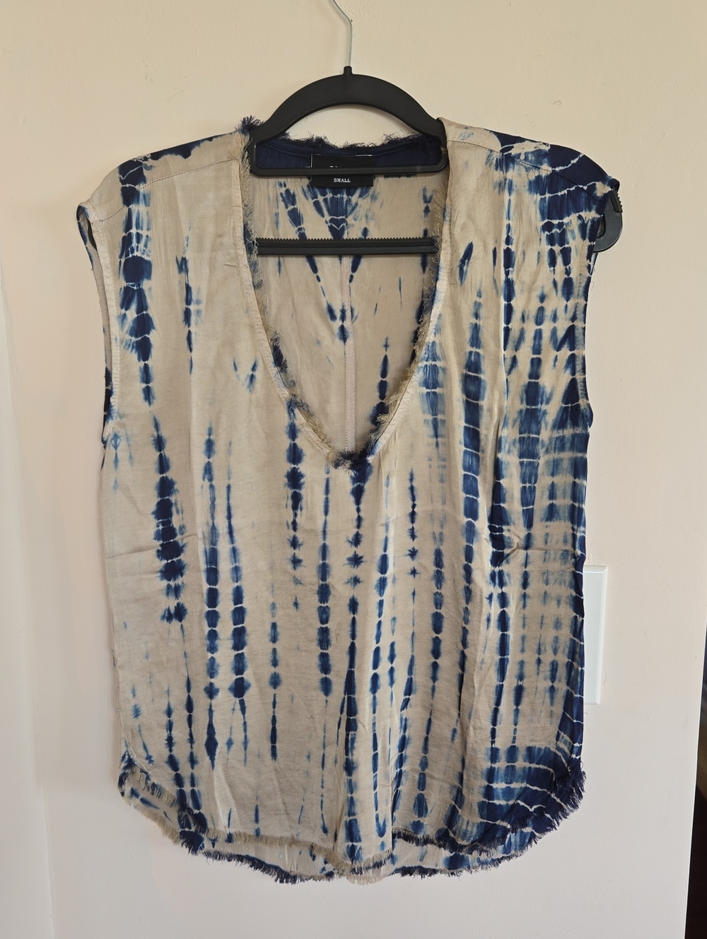 Vici Blue and Beige Tie-Dye V-Neck Satin Sleeveless Top